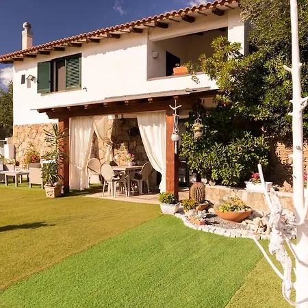 Daire Sardinia Garden And Sea Within Walking Distance *
